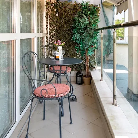 Apartman Sunny With A View In Center Szófia