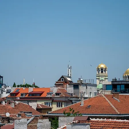 Апартаменты Sunny With A View In Center